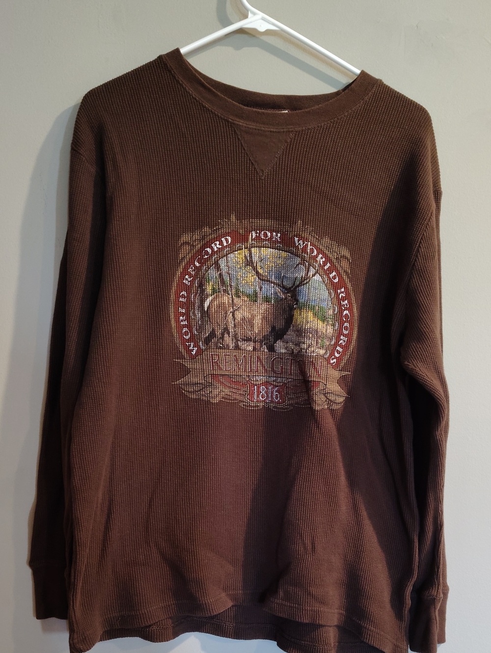 Remington Mens Xlg 100% Cotton  Coffee House  Brown Graphic Crewneck Thermal Top
